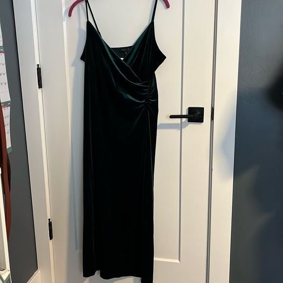 Rachel Zoe Dark Green Velvet Sexy Dress NWT - Picture 2 of 14